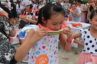 吃瓜比赛的女人,揭秘吃瓜比赛中的女性力量