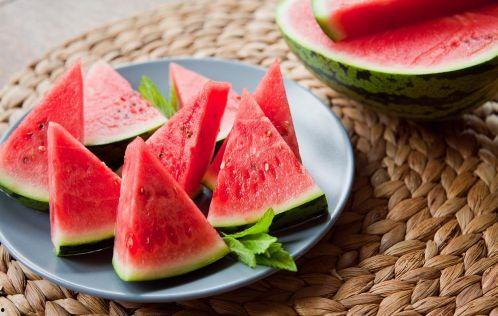 吃瓜群众小小透明,揭秘吃瓜群众的幕后故事